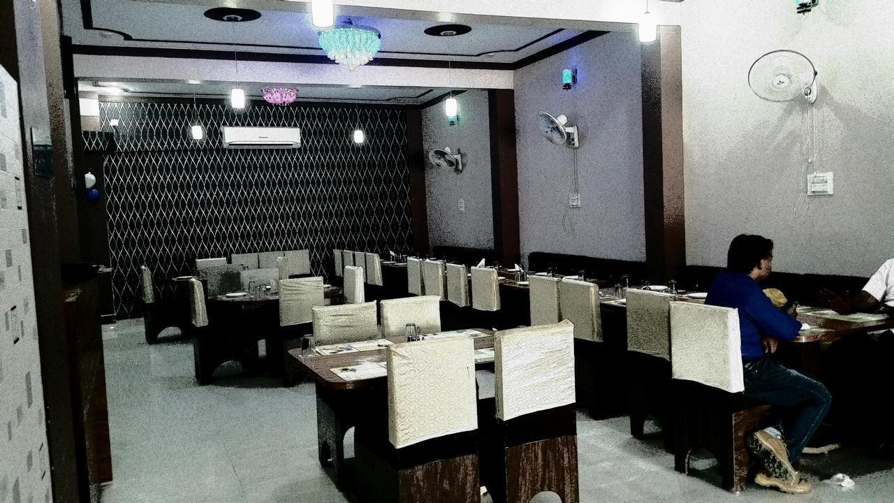 The Royal Hotel Chhatarpur Exteriér fotografie